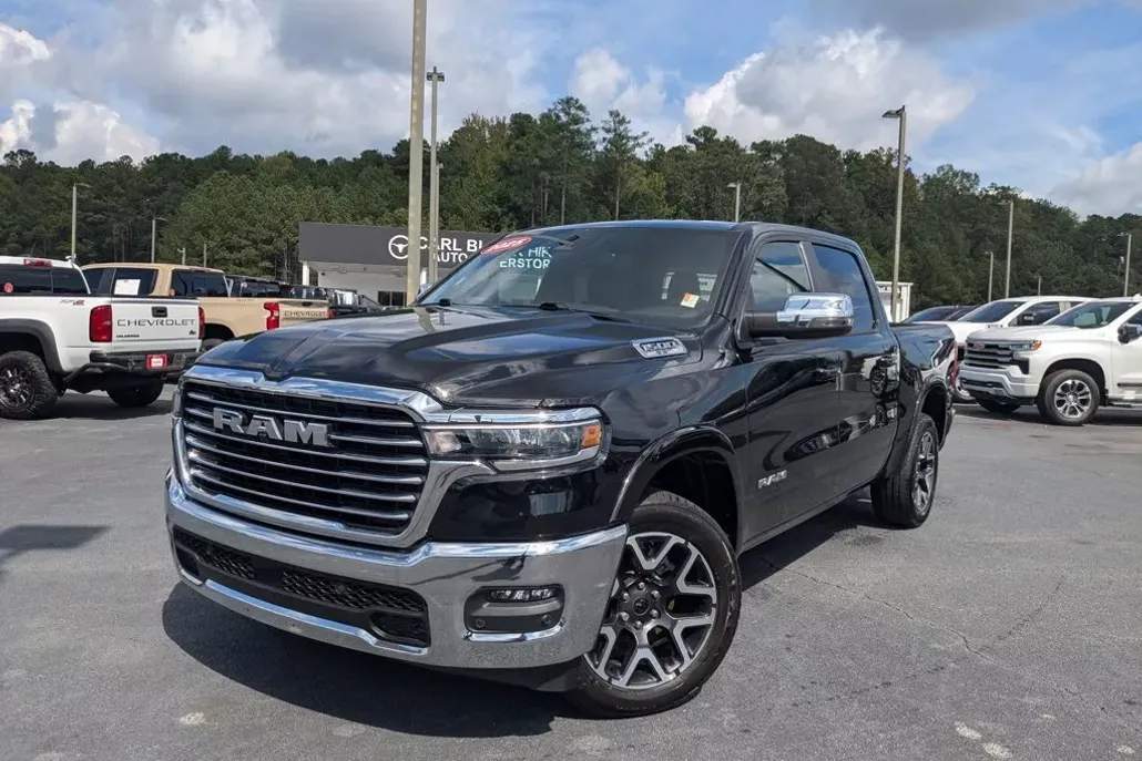 2025 Ram 1500 Laramie photo 1