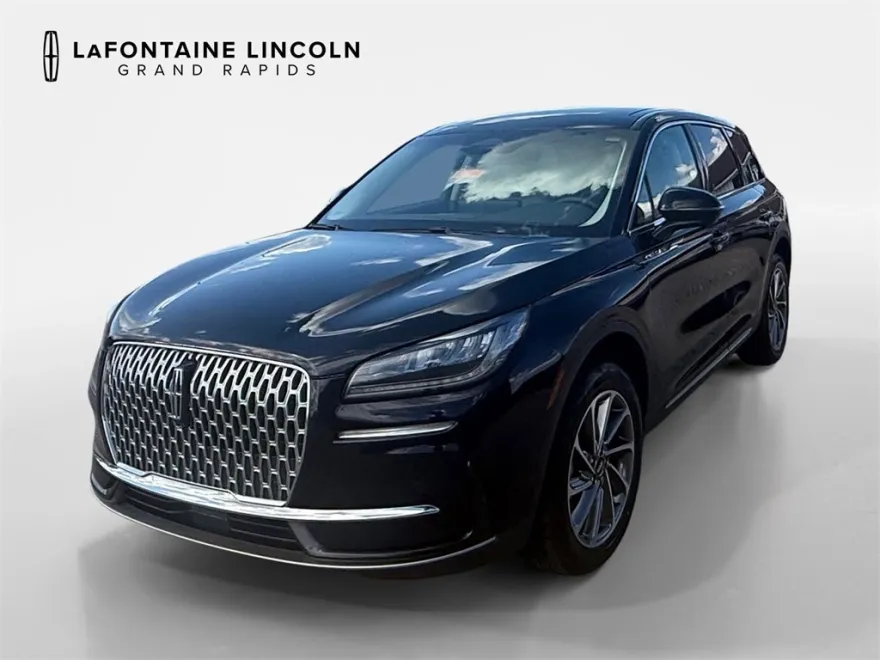 2023 Lincoln Corsair Standard photo 1