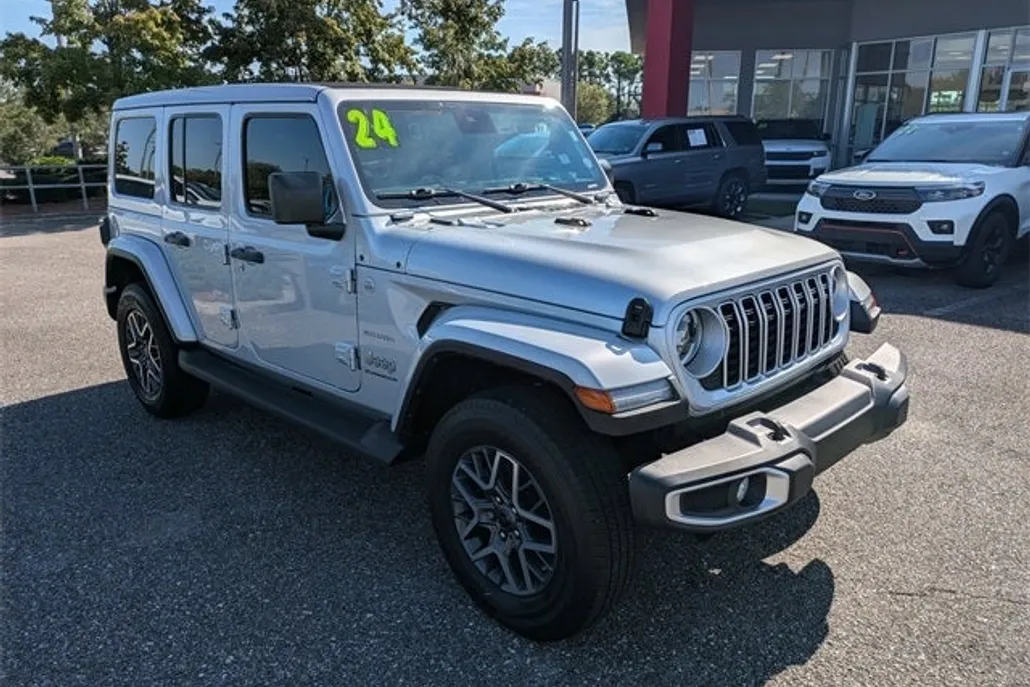 2024 Jeep Wrangler Sahara photo 1