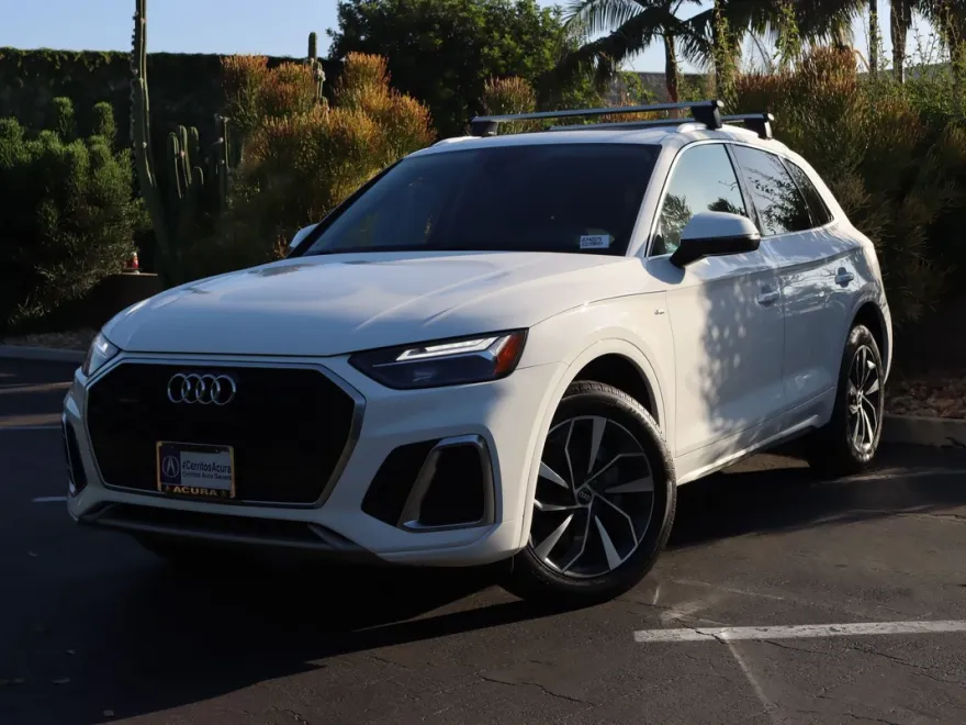 2023 Audi Q5 45 S line Premium photo 1