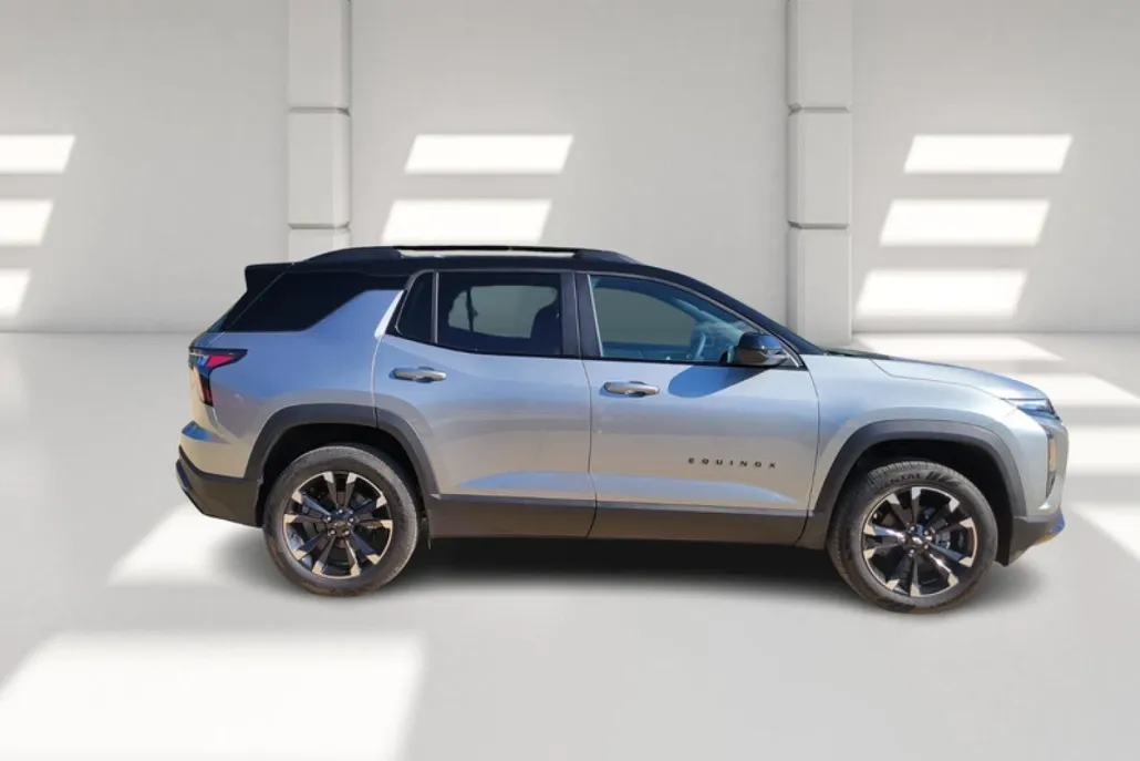 2026 Chevrolet Equinox RS photo 1