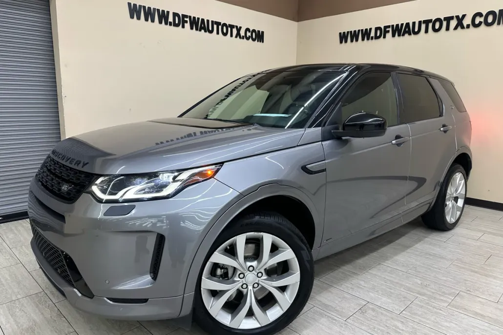 2020 Land Rover Discovery Sport SE photo 1