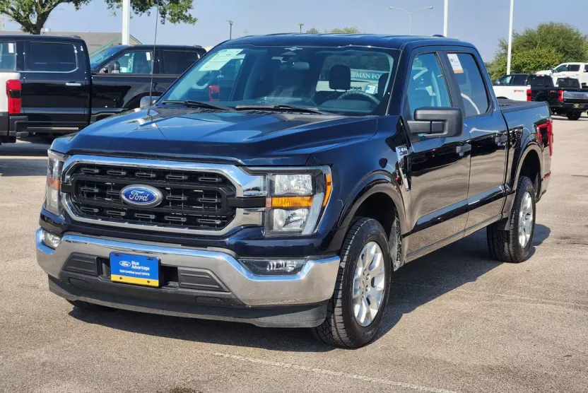 2023 Ford F-150 XLT photo 1