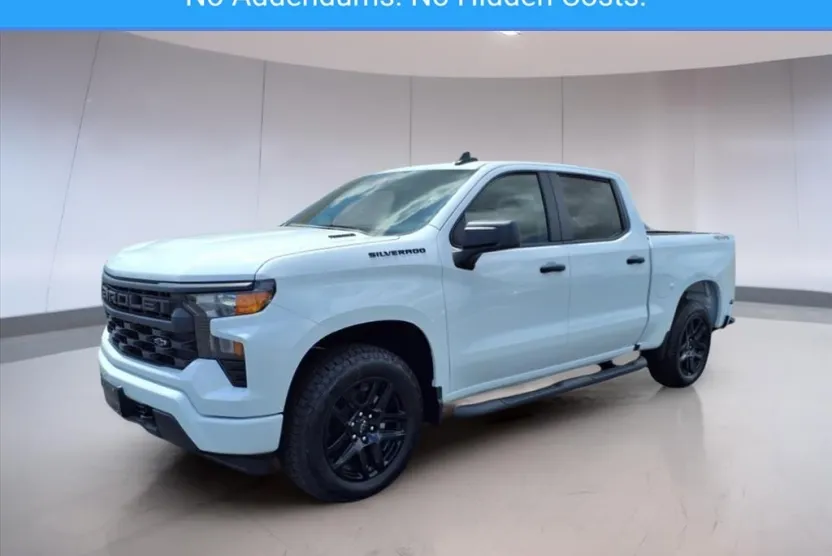 2025 Chevrolet Silverado 1500 Custom photo 1