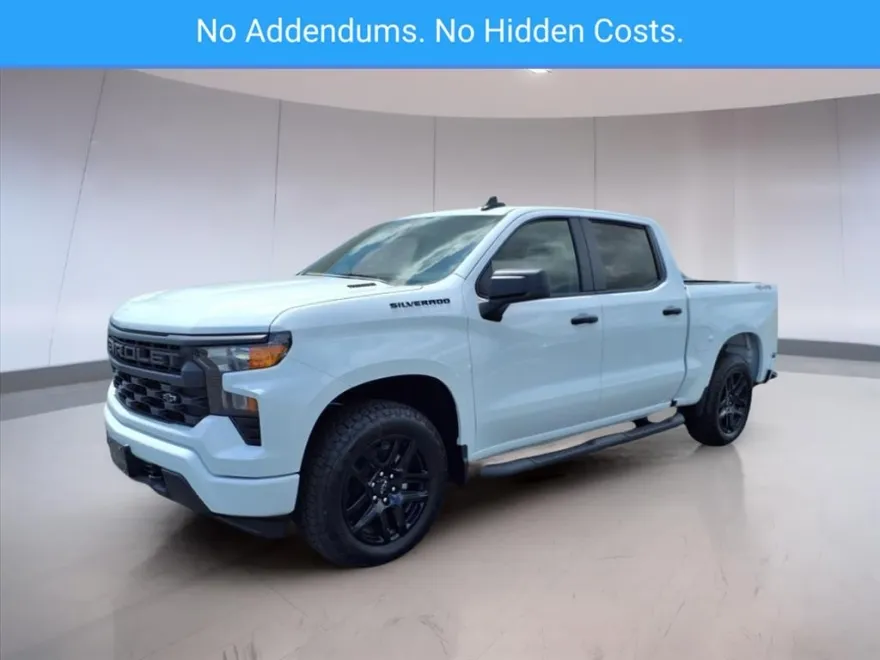 2025 Chevrolet Silverado 1500 Custom photo 1
