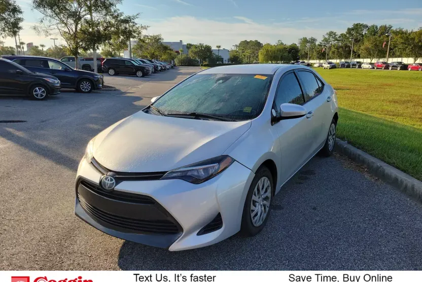 2017 Toyota Corolla L photo 1