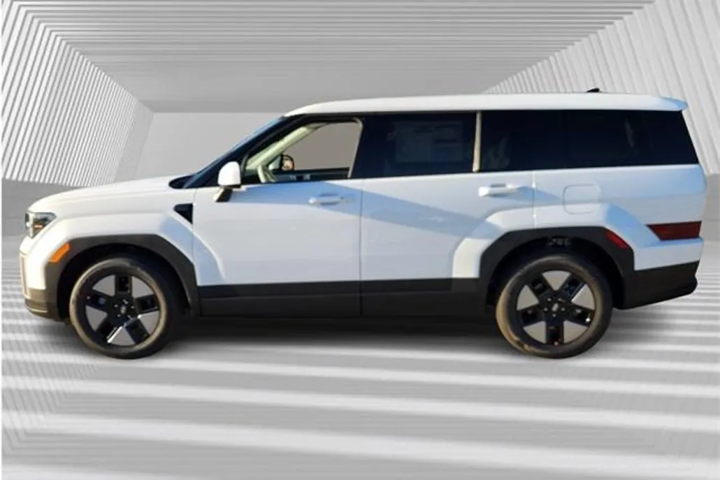 2026 Hyundai Santa Fe SE photo 1
