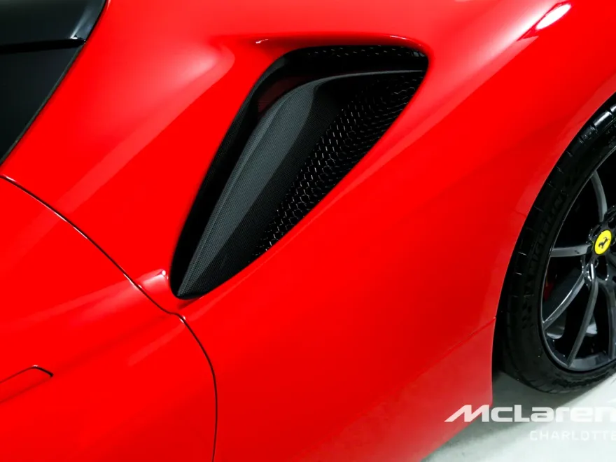 2021 Ferrari SF90 Stradale photo 29