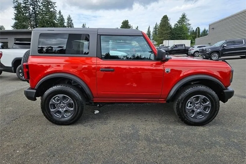 2024 Ford Bronco Big Bend photo 1