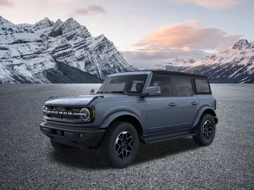 2025 Ford Bronco Outer Banks photo 1