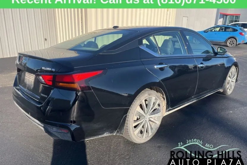 2020 Nissan Altima Platinum photo 1