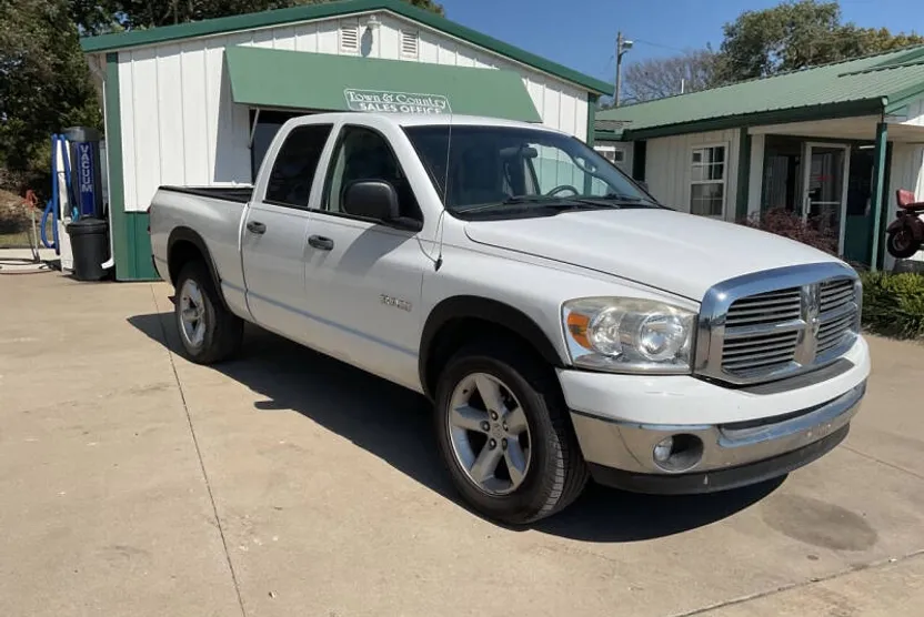 2008 Dodge Ram ST photo 1