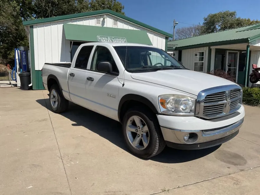 2008 Dodge Ram ST photo 1