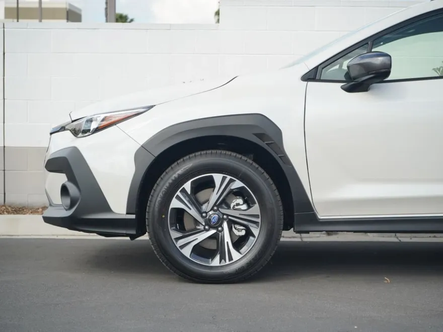 2025 Subaru Crosstrek Premium photo 1