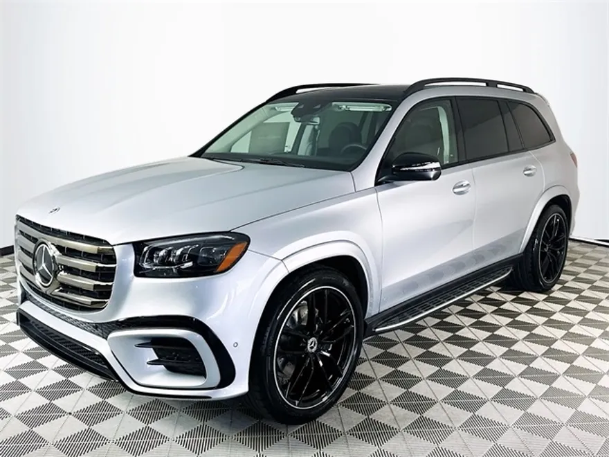 2026 Mercedes Benz GLS 450 4MATIC photo 1