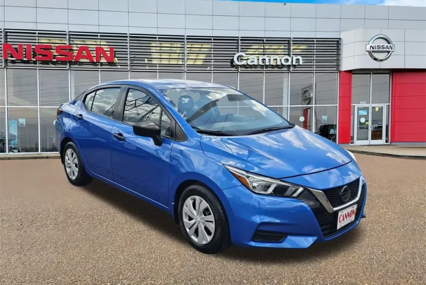 2020 Nissan Versa 1.6 S photo 1