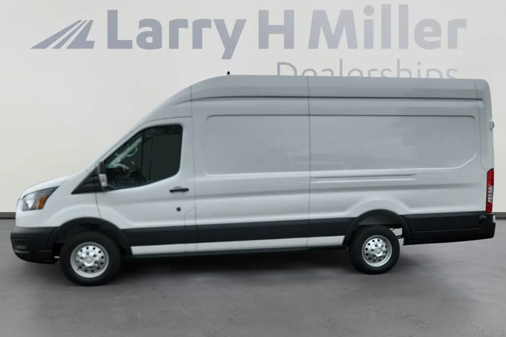 2025 Ford Transit Cargo Van photo 1