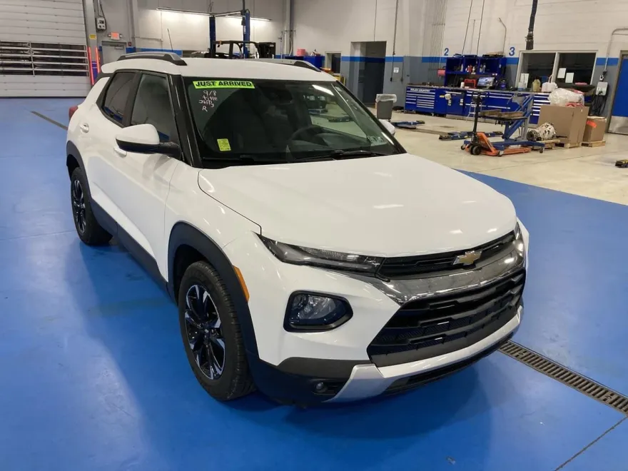 2021 Chevrolet Trailblazer LT photo 1