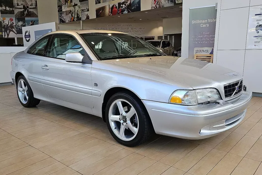 2002 Volvo C70 photo 1