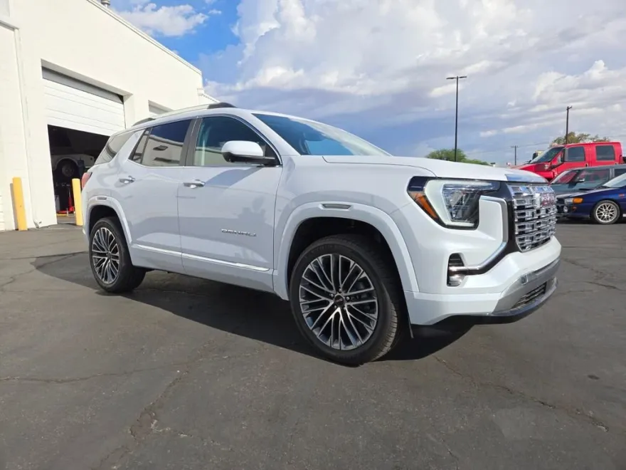 2026 Gmc Terrain Denali photo 1