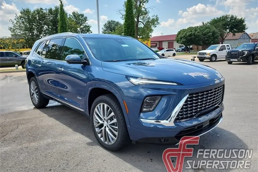 2026 Buick Enclave Avenir photo 1