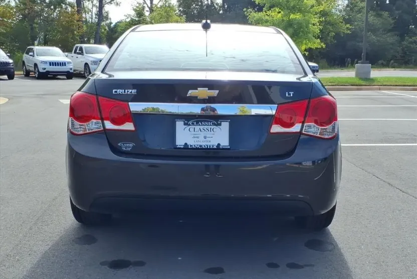 2015 Chevrolet Cruze LT photo 1