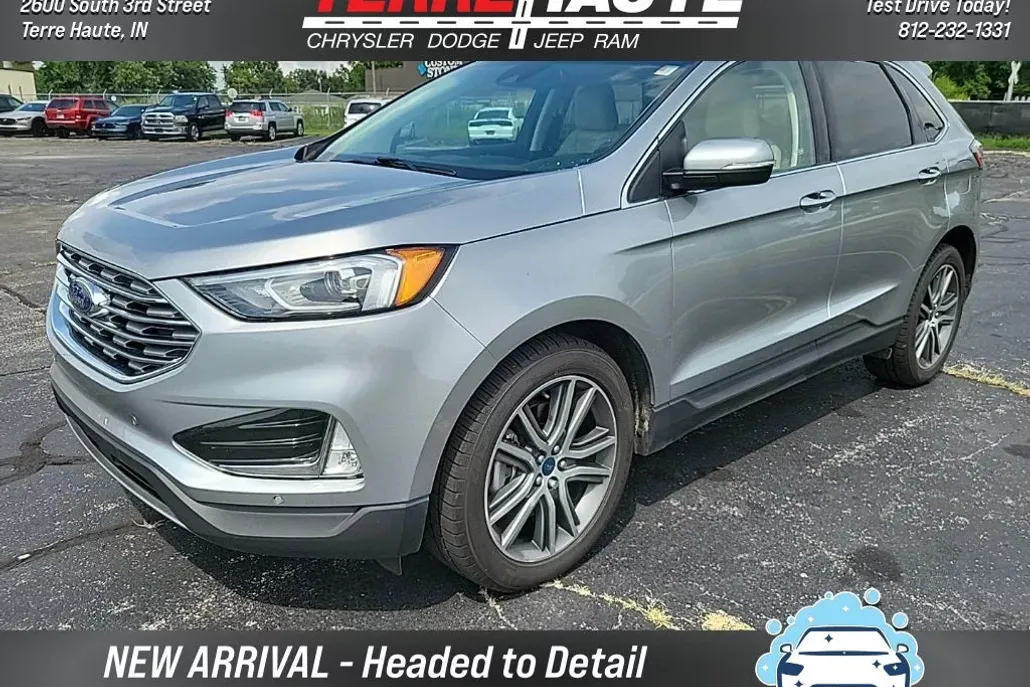 2020 Ford Edge Titanium photo 1