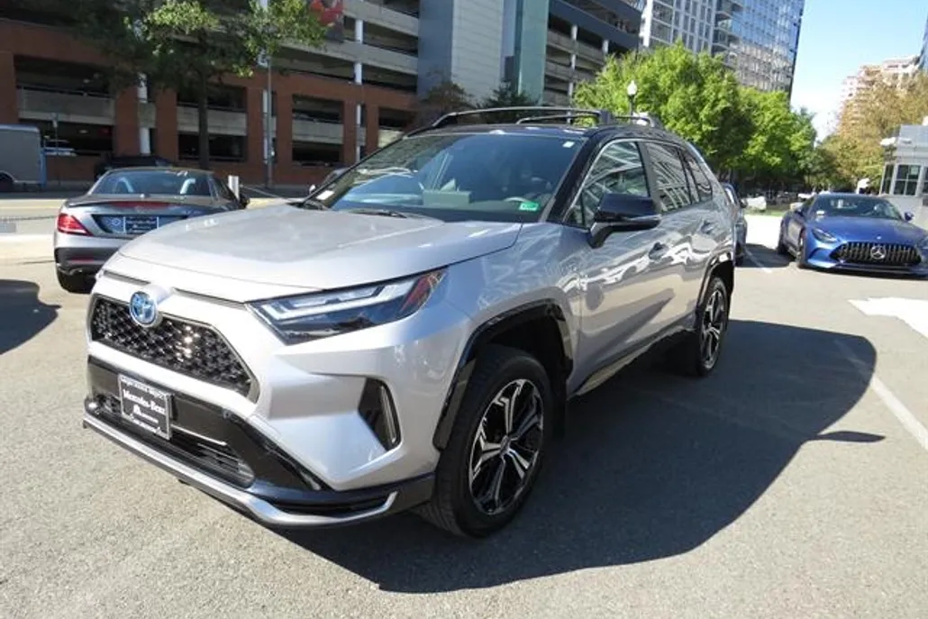 2023 Toyota RAV4 Prime XSE photo 1