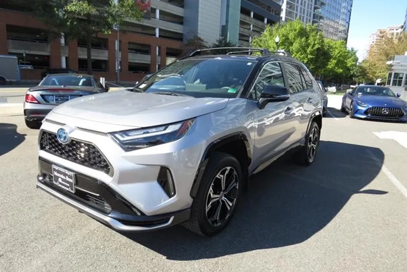 2023 Toyota RAV4 Prime XSE photo 1