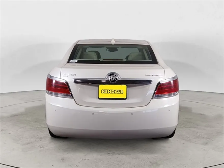 2010 Buick LaCrosse CXL photo 1