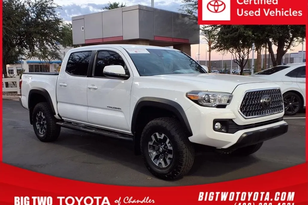 2019 Toyota Tacoma TRD V6 photo 1