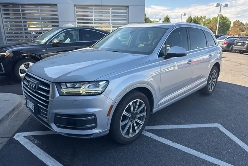 2017 Audi Q7 3.0T Premium Plus photo 1