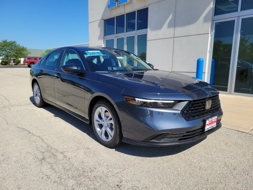 2025 Honda Accord LX photo 1