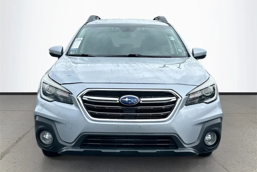 2019 Subaru Outback 2.5i Limited photo 1