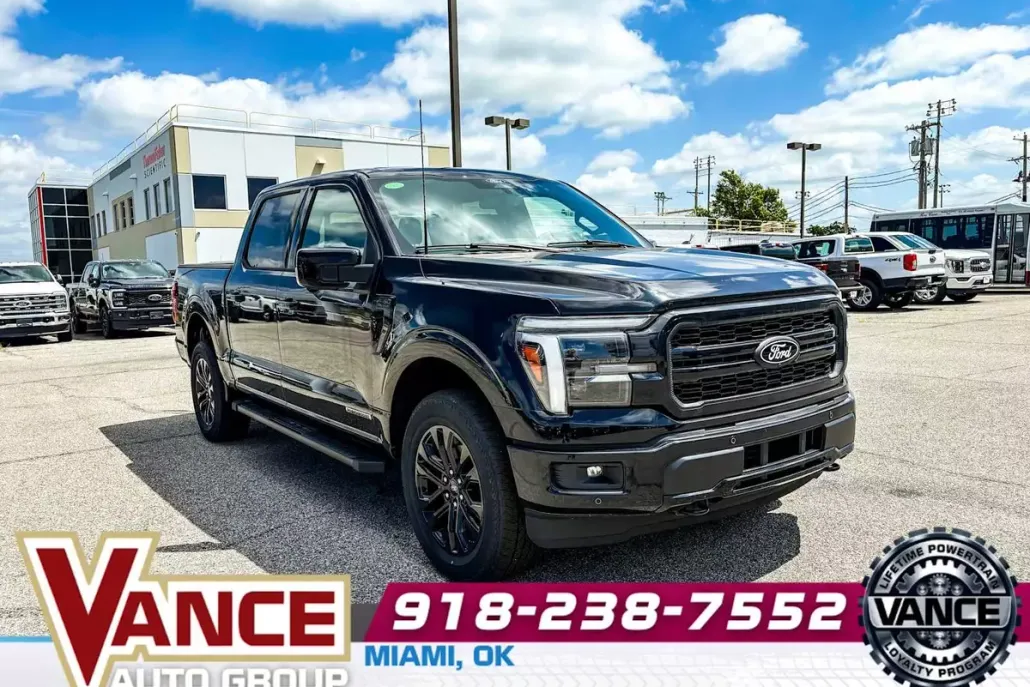 2025 Ford F-150 Lariat photo 1