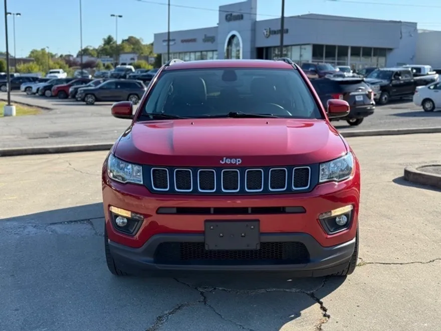 2021 Jeep Compass Latitude photo 1