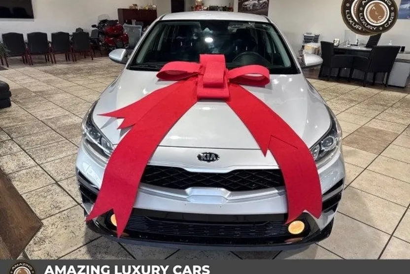 2021 Kia Forte FE photo 1