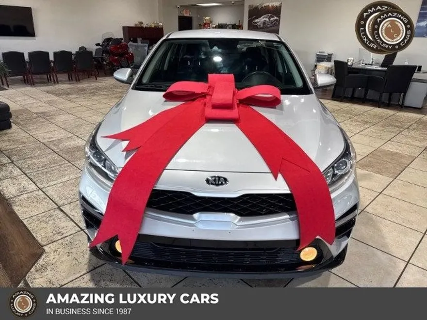 2021 Kia Forte FE photo 1
