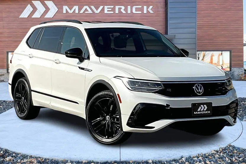 2022 Volkswagen Tiguan SE R-Line Black photo 1
