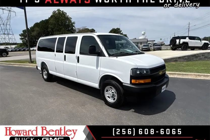 2025 Chevrolet Express Passenger 3500 Van photo 1