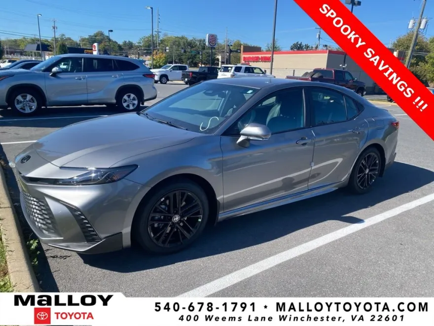 2026 Toyota Camry SE photo 1