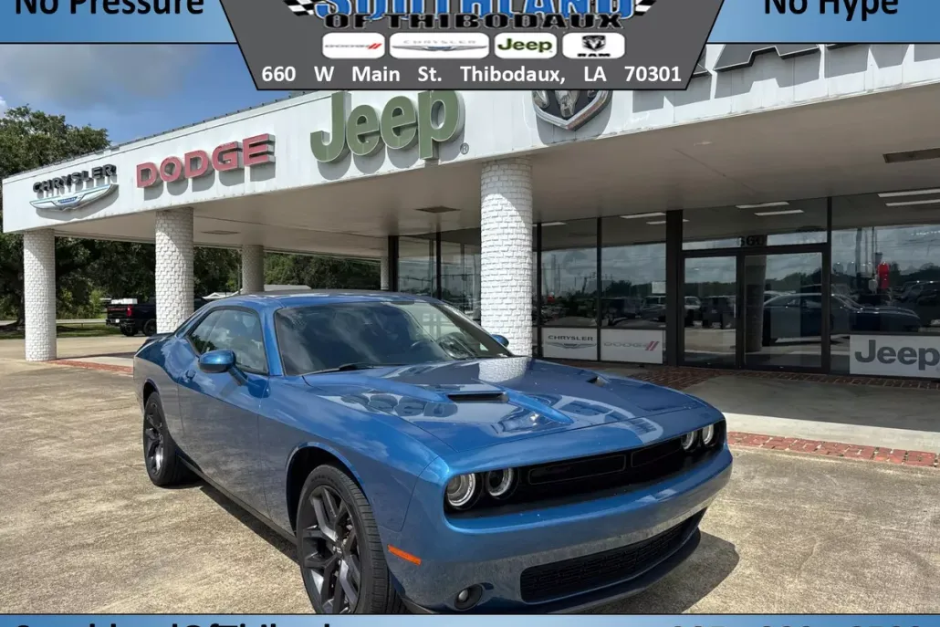 2021 Dodge Challenger SXT photo 1