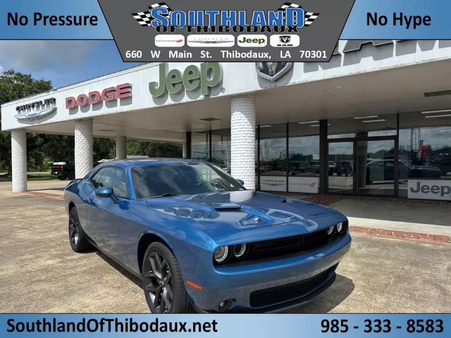 2021 Dodge Challenger SXT photo 1