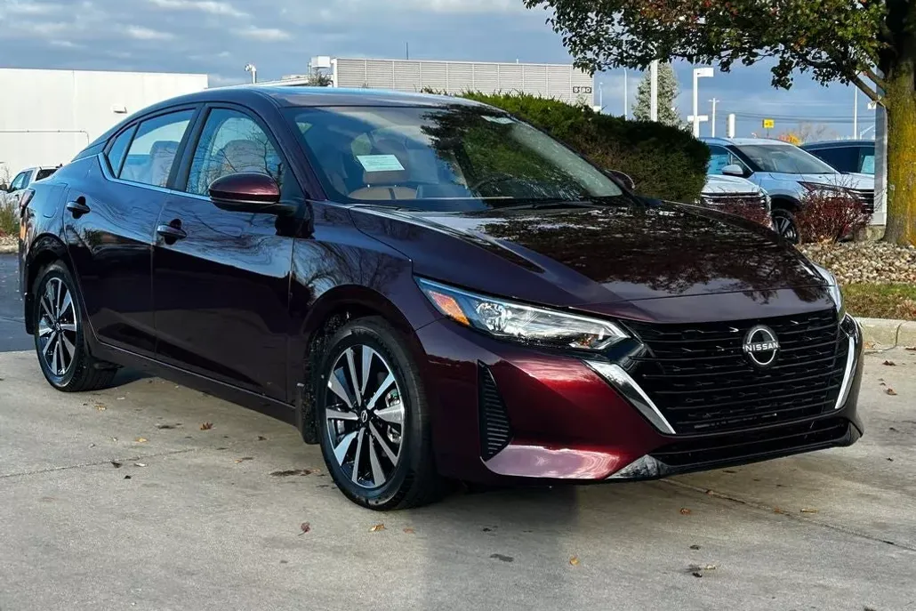 2025 Nissan Sentra SV photo 1