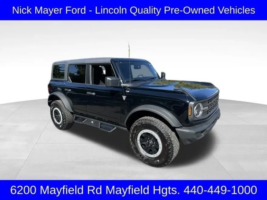 2023 Ford Bronco Base photo 1