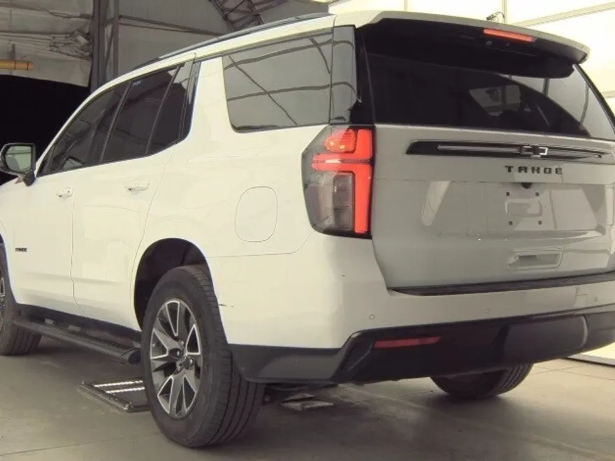 2021 Chevrolet Tahoe Z71 photo 1