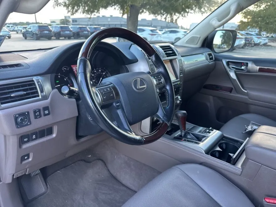 2019 Lexus GX 460 photo 1