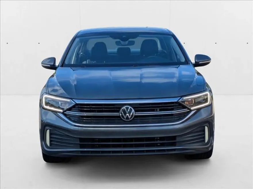 2022 Volkswagen Jetta SEL photo 1