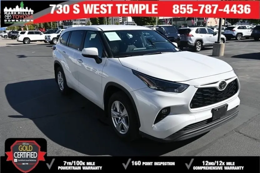2024 Toyota Highlander LE photo 1