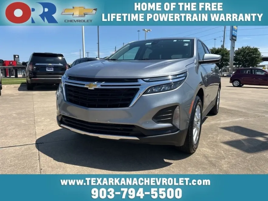 2023 Chevrolet Equinox LT photo 1